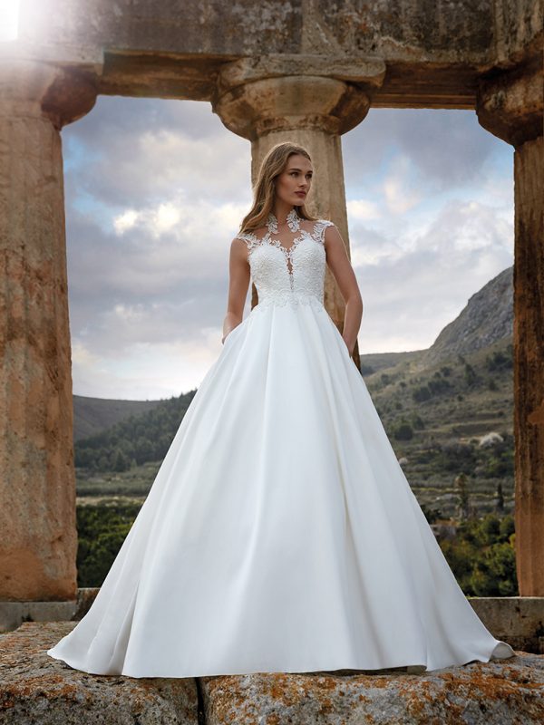MAAT Nicole Wedding Dress collection 2022| Boutique Paris
