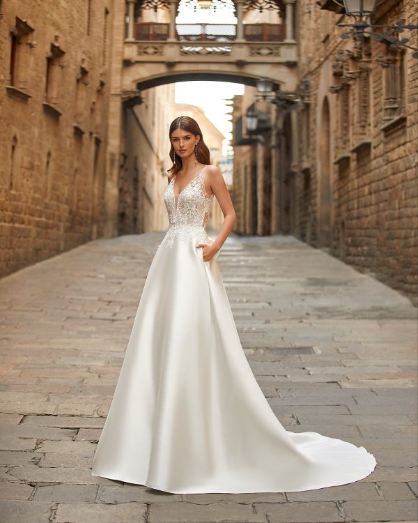 TOPACIO Wedding Dress lunanovias collection 2023: Paris Boutique