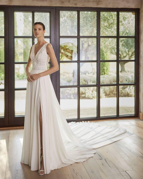 GAUDY Wedding Dress Aire Barcelona Collection 2023| Paris Boutique