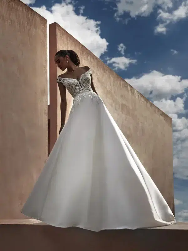 ROSEWOOD Wedding Dress Pronovias collection 2024