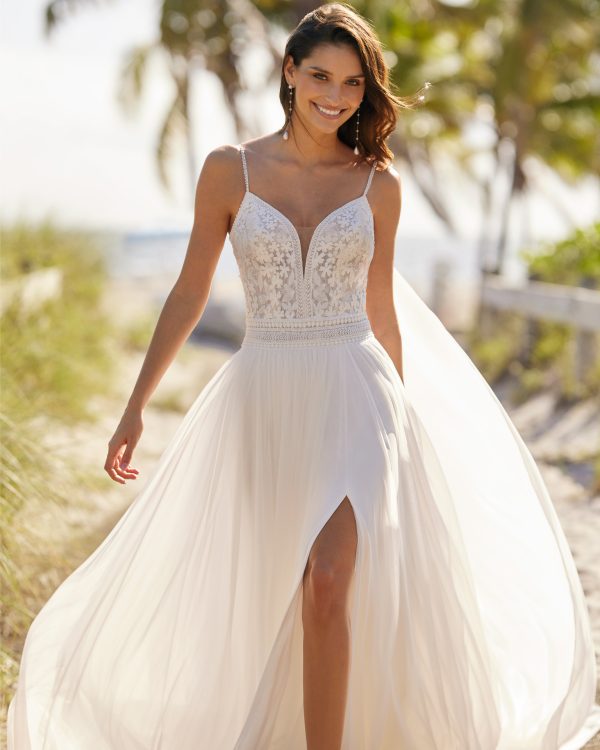 VANILA Wedding Dress Aire Barcelona Collection 2024| Paris Boutique