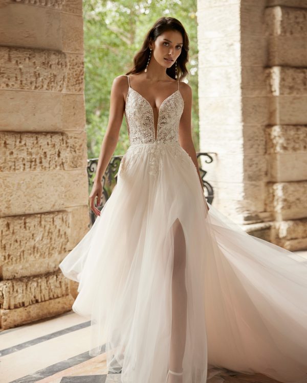 BRUMA Wedding Dress Aire Barcelona Collection 2024| Paris Boutique
