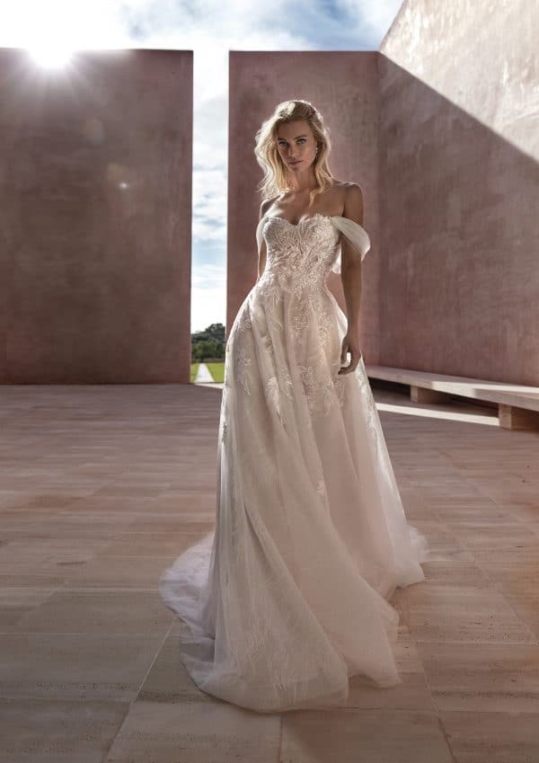 CLARIS Wedding Dress Pronovias collection 2024