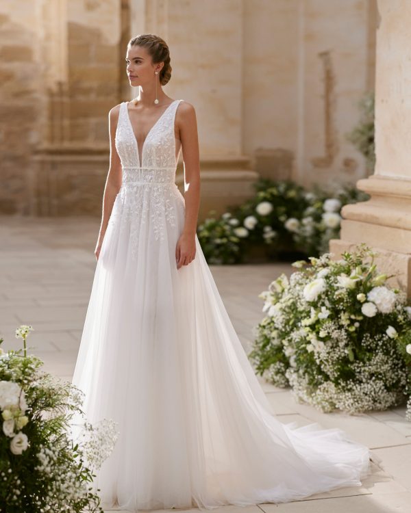 Robe de mariée HEREMY Alma Novias collection 2025