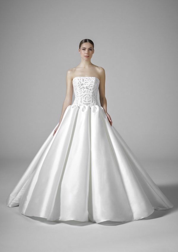 BOURGEON Wedding Dress Pronovias collection 2025| Boutique Paris